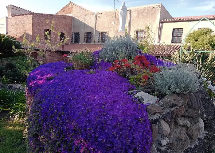 Monastero Santa Chiara Cpf بيت ضيافة أوريستانو